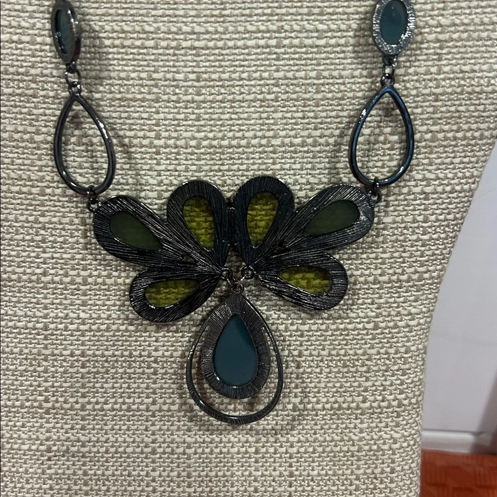 Vintage Green & Gunmetal Faceted Teardrop Statement Necklace